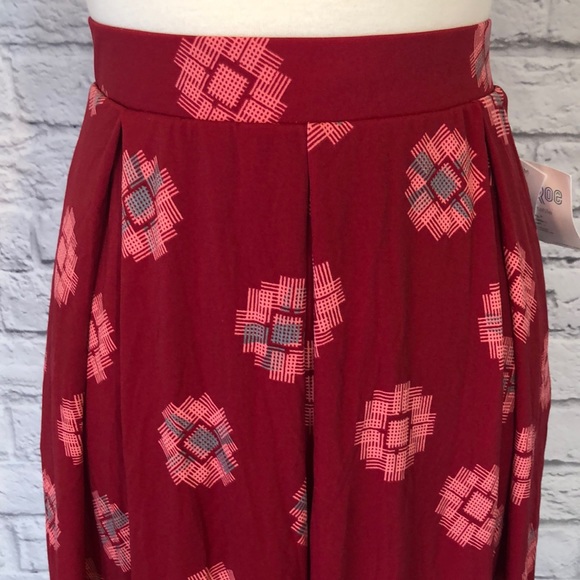 FINAL Price LuLaRoe | Madison Skirt Hidden Pockets - Picture 2 of 8